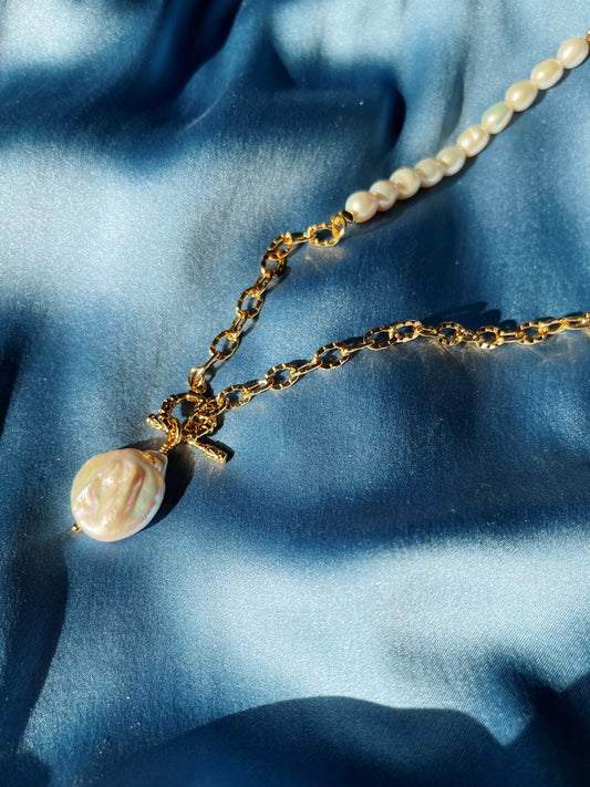 T-Bar White Baroque Pearl Necklace