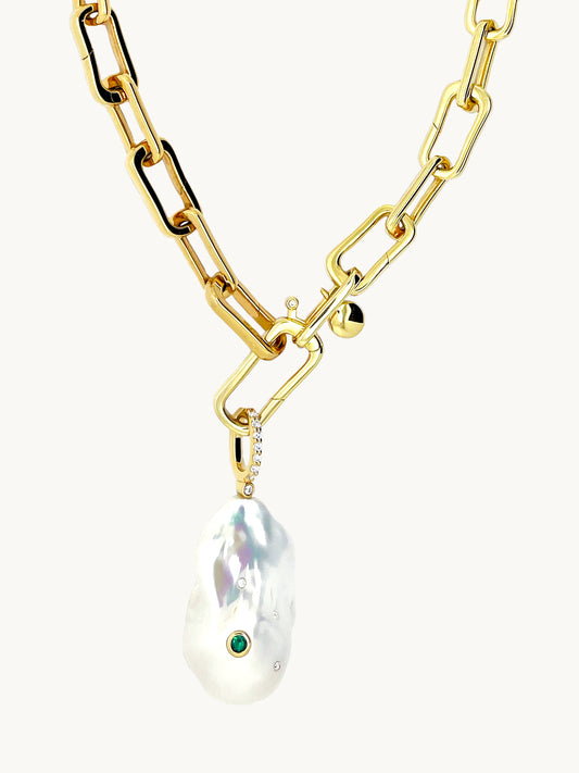 18k Gold Vermeil Link Necklace with Green Diamond Pearl